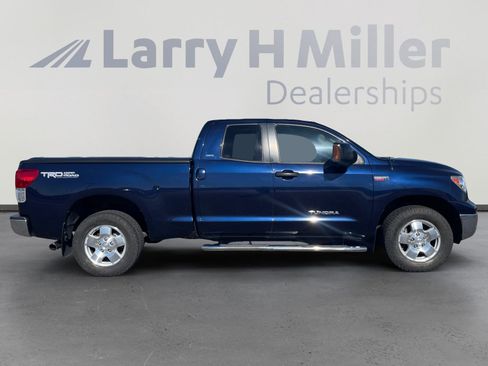 Used 2010 Toyota Tundra 4x4 Double Cab image 6