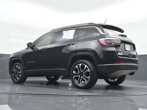 Used 2022 Jeep Compass Limited image 19