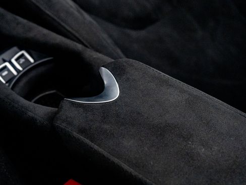 Used 2024 McLaren 750S Spider image 40