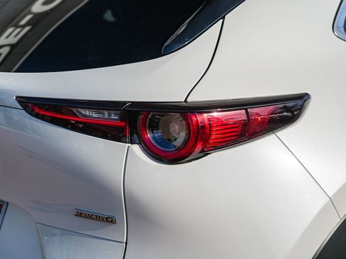 Used 2023 MAZDA CX-30 AWD 2.5 S w/ Premium Package image 9