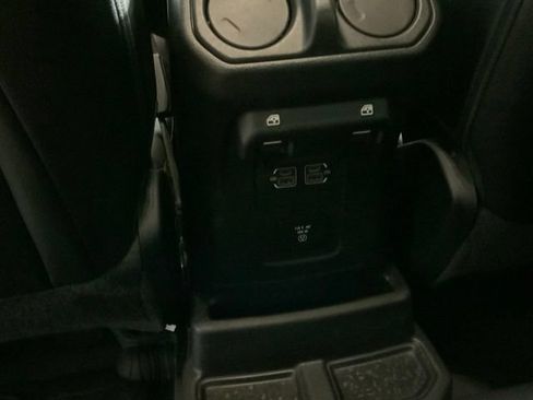 Used 2023 Jeep Wrangler Unlimited Sahara AWD/4WD image 26