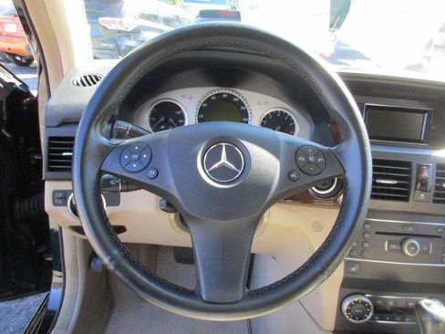 Used 2011 Mercedes-Benz GLK 350 4MATIC image 20