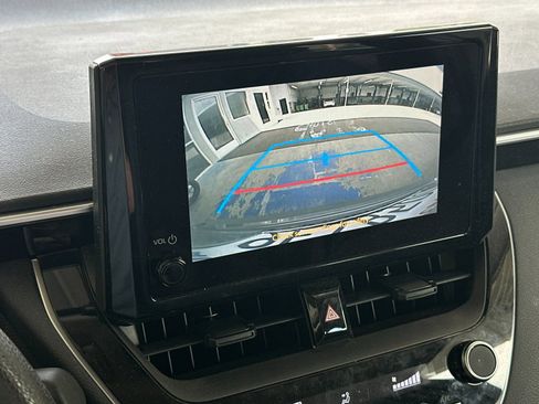 Used 2023 Toyota Corolla LE image 16