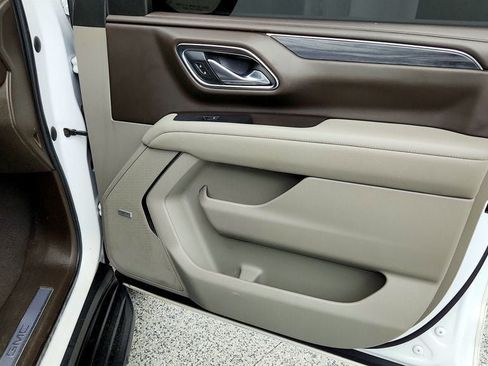 Used 2021 GMC Yukon XL SLT RWD image 25
