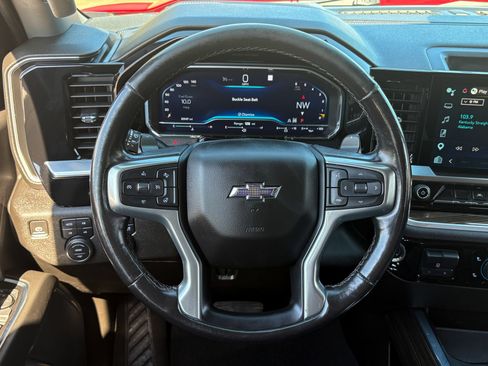 Used 2022 Chevrolet Silverado 1500 RST w/ Z71 Off-Road Package AWD/4WD image 20
