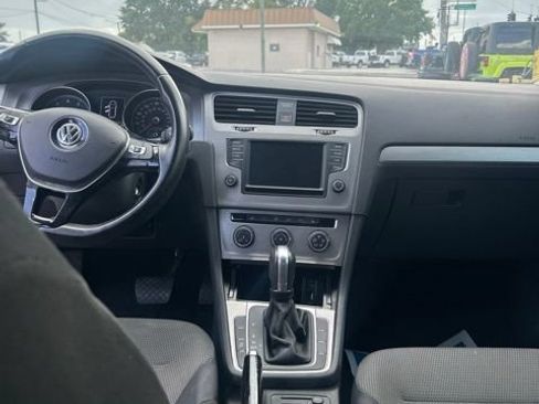 Used 2017 Volkswagen Golf S AWD/4WD image 12