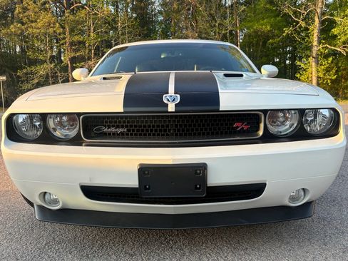 Used 2010 Dodge Challenger R/T image 7