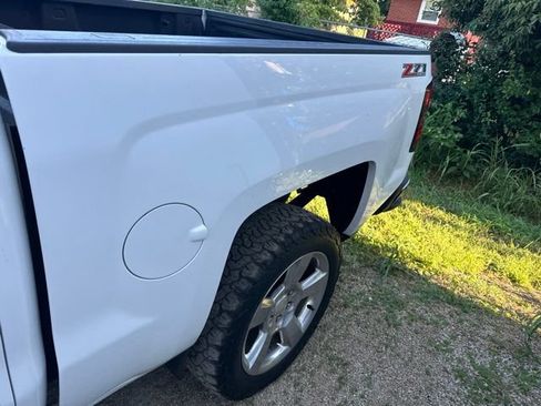 Used 2017 Chevrolet Silverado 1500 LT w/ All Star Edition AWD/4WD image 25