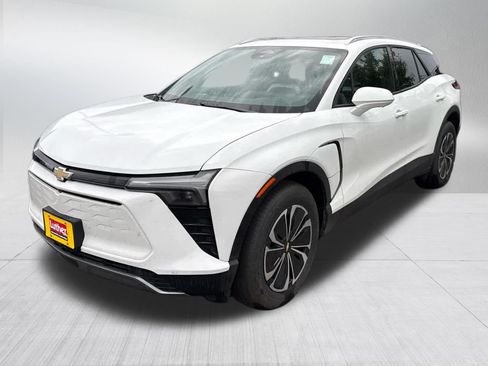 Used 2024 Chevrolet Blazer EV LT AWD/4WD image 3