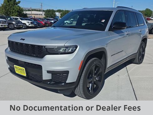 Used 2024 Jeep Grand Cherokee L Altitude AWD/4WD image 1