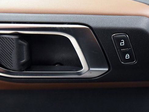 Used 2024 Ford Bronco Outer Banks image 15