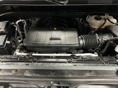 Used 2025 Chevrolet Silverado 1500 LT image 26