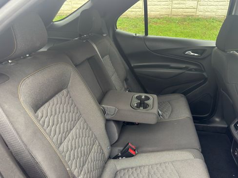 Used 2021 Chevrolet Equinox LT image 39