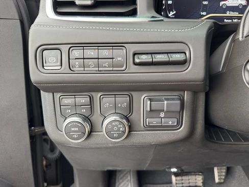 Used 2024 GMC Yukon Denali Ultimate AWD/4WD image 22