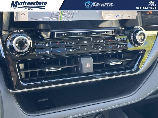 Used 2022 Toyota Highlander Limited AWD/4WD image 35