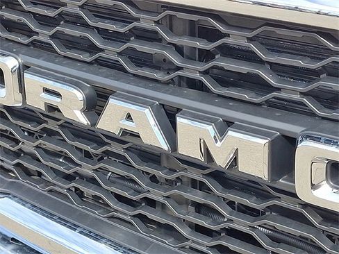 Used 2024 RAM 2500 Tradesman w/ Chrome Appearance Group image 30