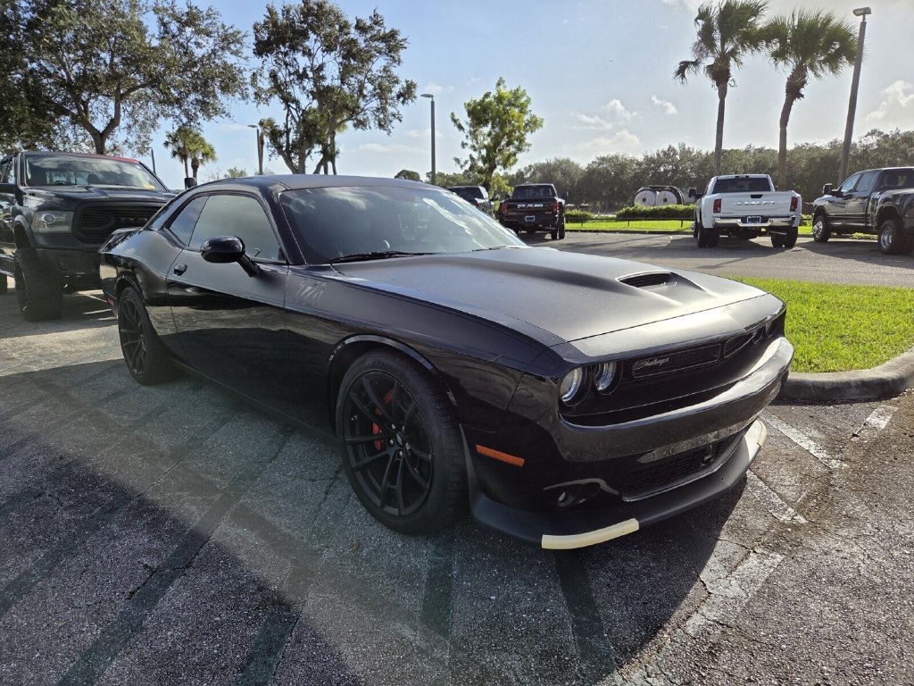Used 2023 Dodge Challenger R/T w/ T/A Package RWD image 2