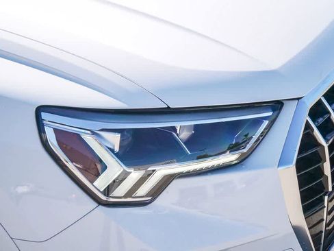 Used 2023 Audi Q3 2.0T Premium Plus w/ Premium Plus Package image 14