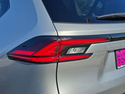 Certified 2025 Toyota Grand Highlander FWD image 36