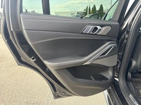 Used 2021 BMW X6 xDrive40i w/ M Sport Package AWD/4WD image 7