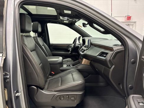 Used 2021 Chevrolet Suburban High Country AWD/4WD image 35