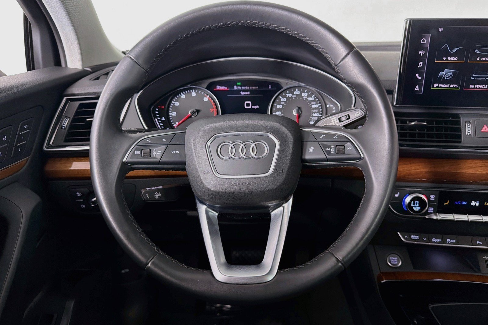 Used 2022 Audi Q5 2.0T Premium w/ Convenience Package AWD/4WD image 18