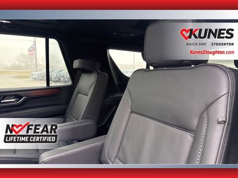 Used 2025 GMC Yukon Denali image 34