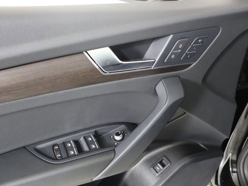 Used 2023 Audi Q5 2.0T Premium w/ Convenience Package image 20