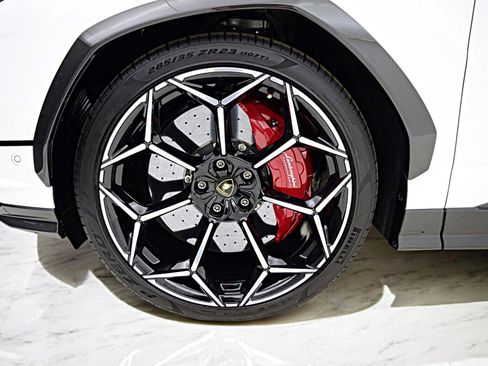 Used 2024 Lamborghini Urus Performante image 50