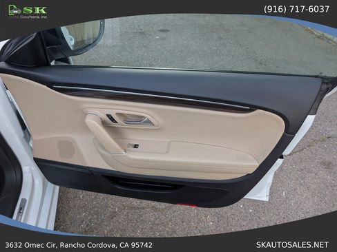 Used 2017 Volkswagen CC R-Line Executive image 28