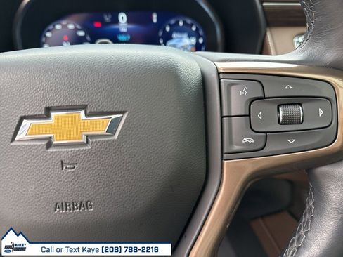 Used 2024 Chevrolet Suburban High Country w/ Advanced Technology Package image 24