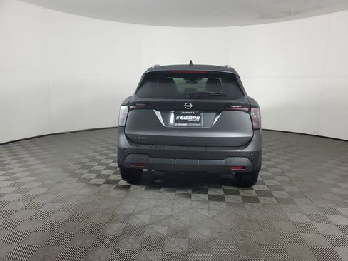 New 2026 Nissan Kicks SV w/ SV Premium Package image 5
