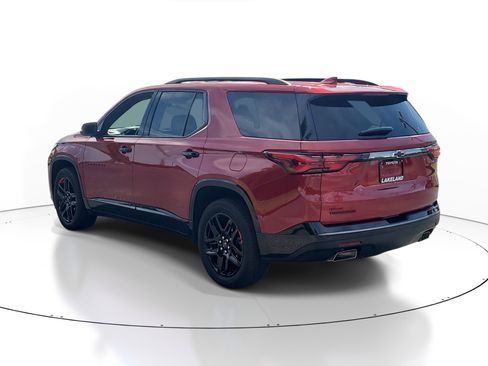 Used 2022 Chevrolet Traverse Premier w/ Redline Edition FWD image 5
