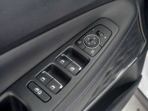 Used 2022 Hyundai Santa Fe SEL w/ Convenience + Premium Package AWD/4WD image 16