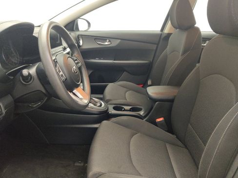Used 2019 Kia Forte LXS FWD image 17