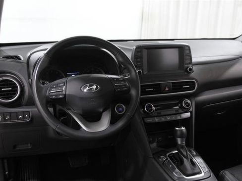 Used 2019 Hyundai Kona Limited AWD/4WD image 6