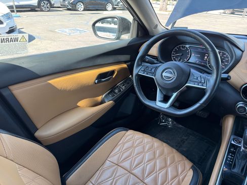 Used 2024 Nissan Sentra SV w/ SV Premium Package FWD image 17