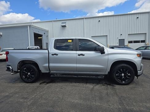 Used 2020 Chevrolet Silverado 1500 Custom w/ Custom Convenience Package image 9