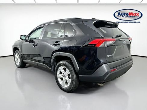 Used 2021 Toyota RAV4 XLE w/ Convenience Package image 6