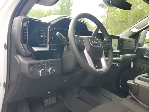 New 2026 GMC Sierra 2500 SLE w/ SLE Value Package; AWD/4WD image 24