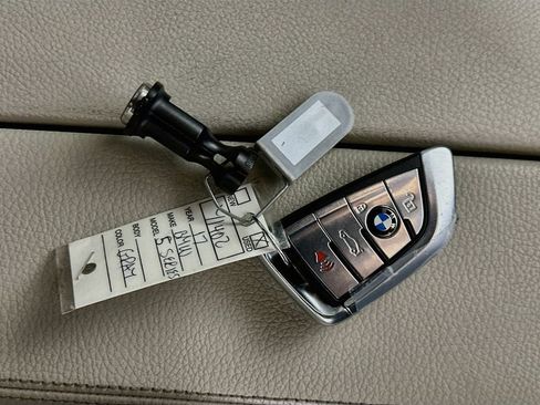 Used 2017 BMW 530i w/ Premium Package RWD image 36