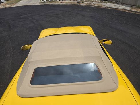 Used 2002 Chevrolet Corvette Convertible w/ Preferred Equipment Group2 RWD image 7