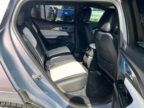 Used 2025 Chevrolet Equinox EV LT FWD image 16
