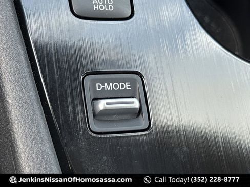 Certified 2024 Nissan Rogue SV w/ SV Premium Package FWD image 37