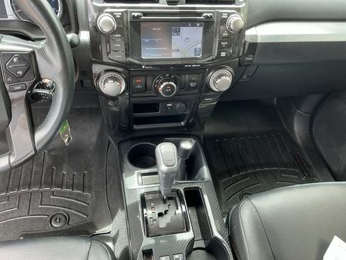 Used 2019 Toyota 4Runner TRD Off-Road Premium AWD/4WD image 12