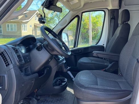 Used 2023 RAM ProMaster 2500 FWD image 5