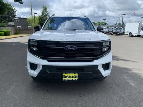 Certified 2025 Ford Expedition Active AWD/4WD image 15