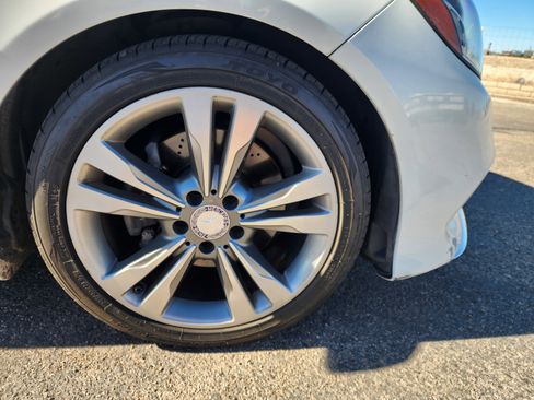 Used 2014 Mercedes-Benz E 350 Sedan image 10