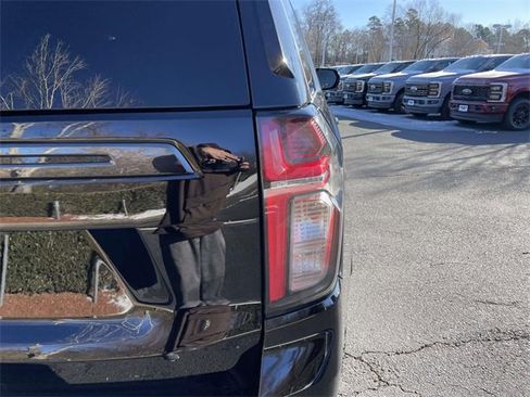 Used 2021 Chevrolet Tahoe Z71 image 34