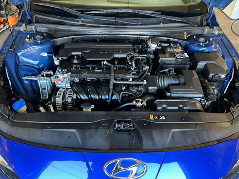 Certified 2022 Hyundai Elantra SEL image 30